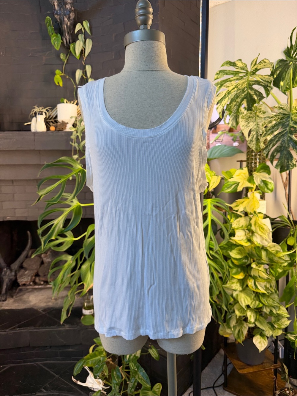 Scoop Neck Ribbed Tank Top in Light Blue